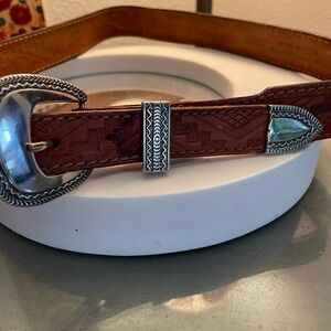 Brown Leather Western Style Belt with Silver Buckle & Tip Size 32 USA